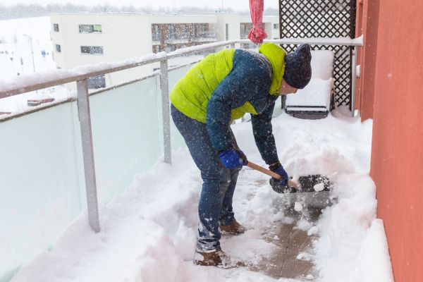Apartment Snow Shoveling
